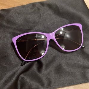 100 💯 authentic Gucci sunglasses brand new must go